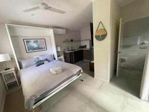 Lotus Shack charming and private — hotel in Russell Island