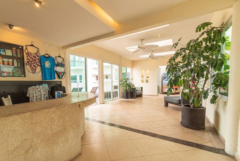 Artisan Family Hotels And Resorts Playa Esmeralda