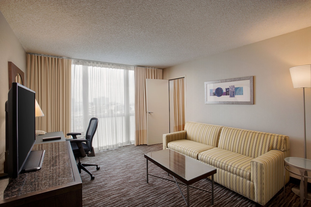 Crowne Plaza San Francisco Airport by IHG - photo 11