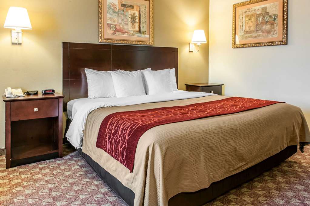 Quality Inn Defiance - photo 6