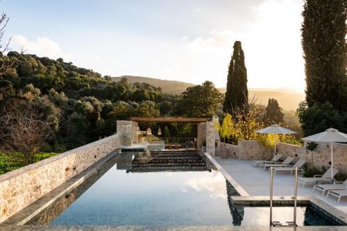 Spartacus Villa a Countryside Bohemian Retreat by Thinkvilla — 4-Star Luxury Hotel in Rethymno, Greece