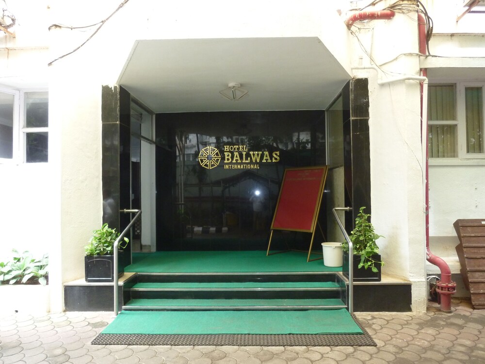Hotel Balwas International
