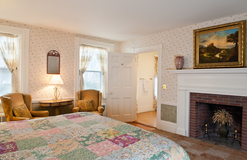 The Quechee Inn at Marshland Farm - photo 4