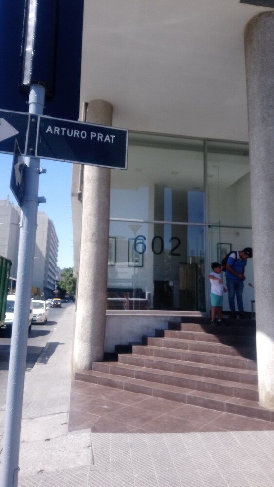 Arturo Prat Dpto 1201 torre B in Santiago, Chile