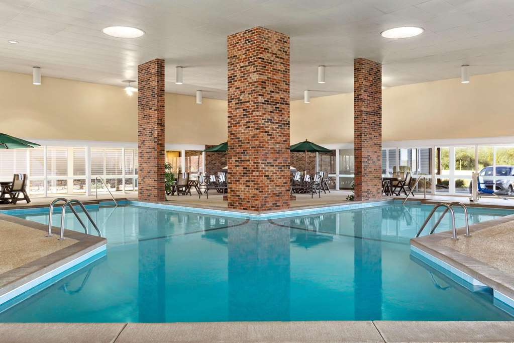 Country Inn & Suites by Radisson Woodbury MN - photo 16