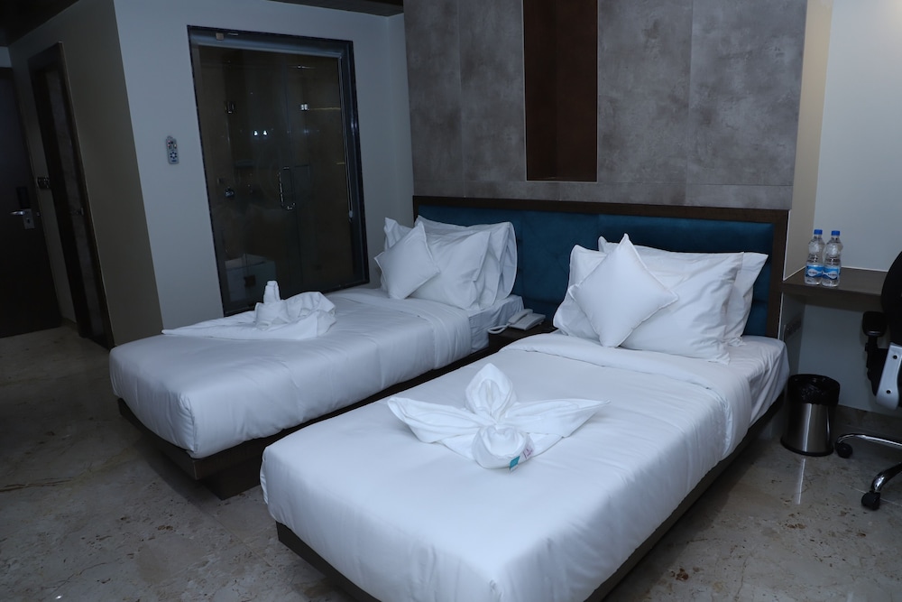 The Royal Class Hotel — Gwalior — photo 3