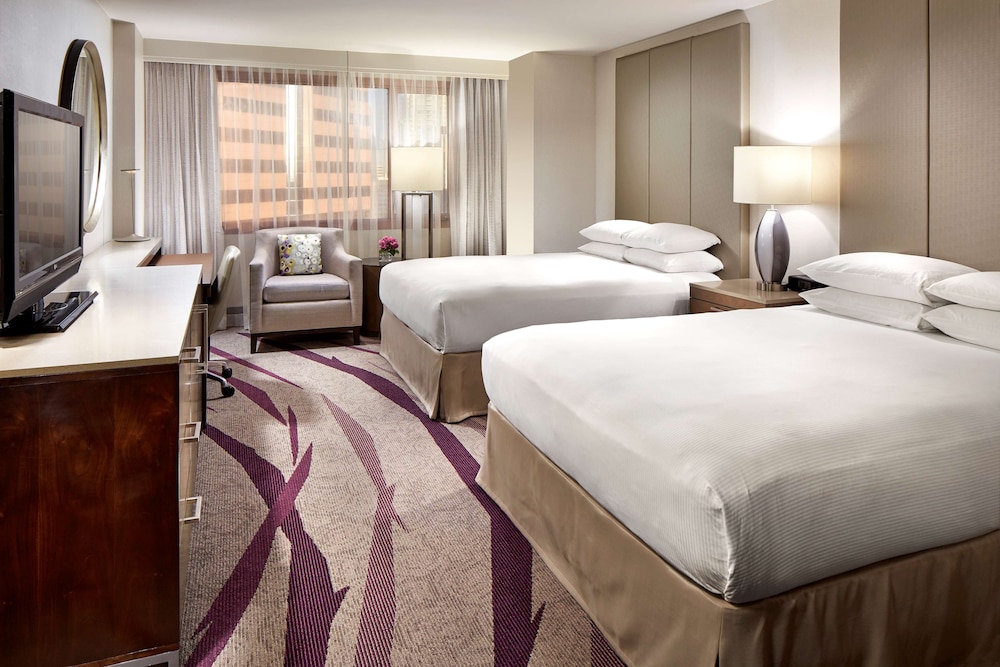 Hilton Long Beach Hotel - photo 19