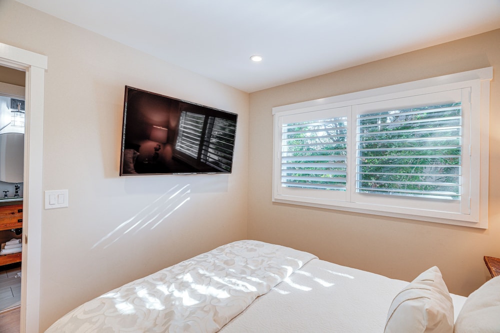 Seascape Aptos Retreat w Bocce Ball Court in Aptos, United States