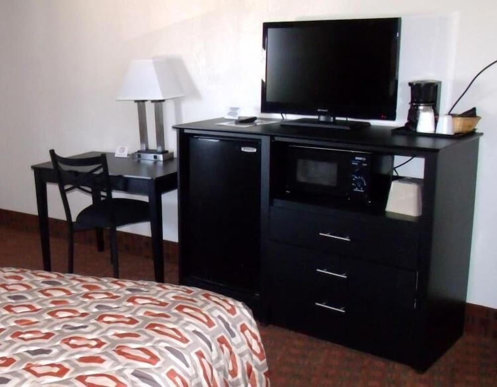 Woodlawn Hills Motel - photo 7
