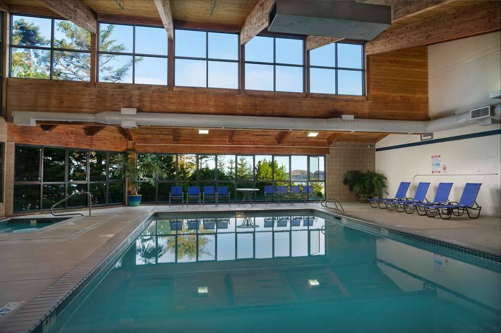 Best Western Plus Agate Beach Inn - photo 22