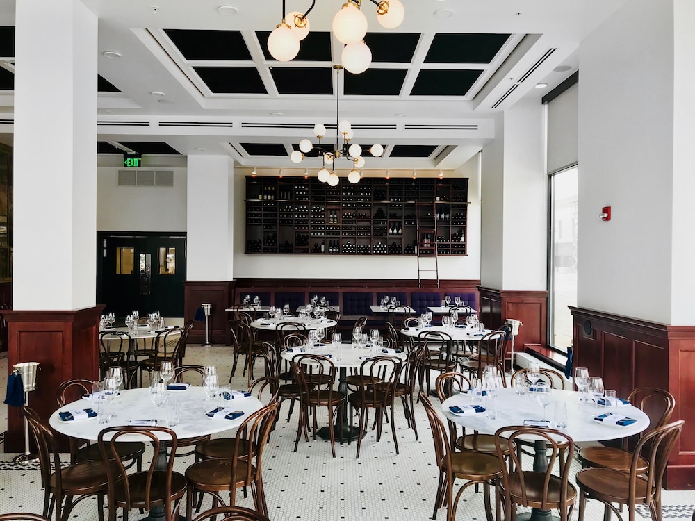 Hotel Goodwin - photo 20