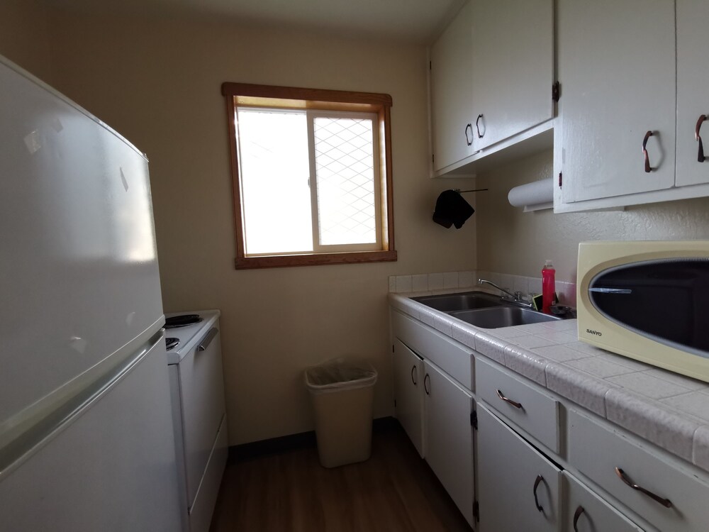 Skylark Shores Resort - photo 40