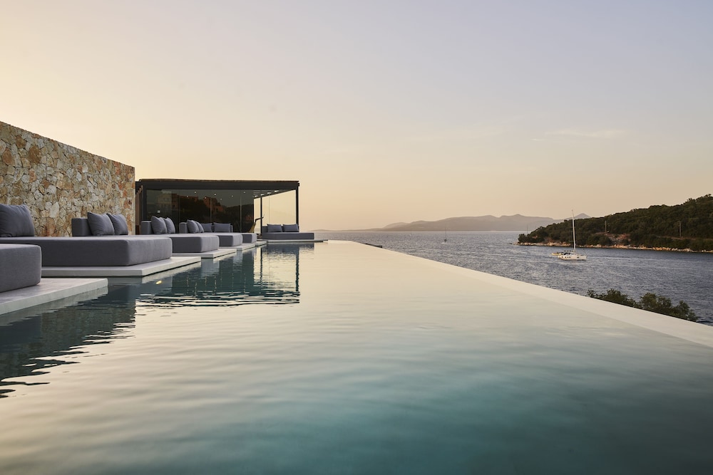 Azur Retreat in Vathi, Greece