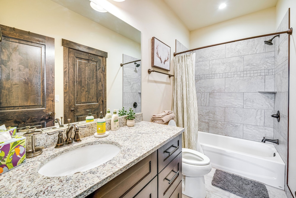 8 Mi to Keystone Resort Mtn View Townhome - photo 20