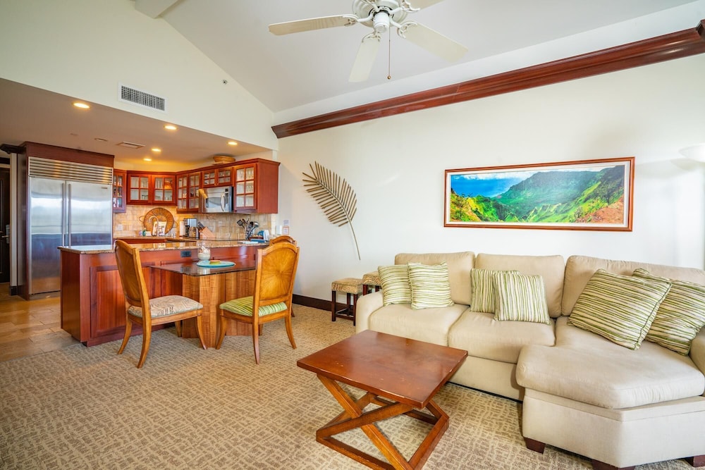 Waipouli Beach Resort E 406 - photo 11