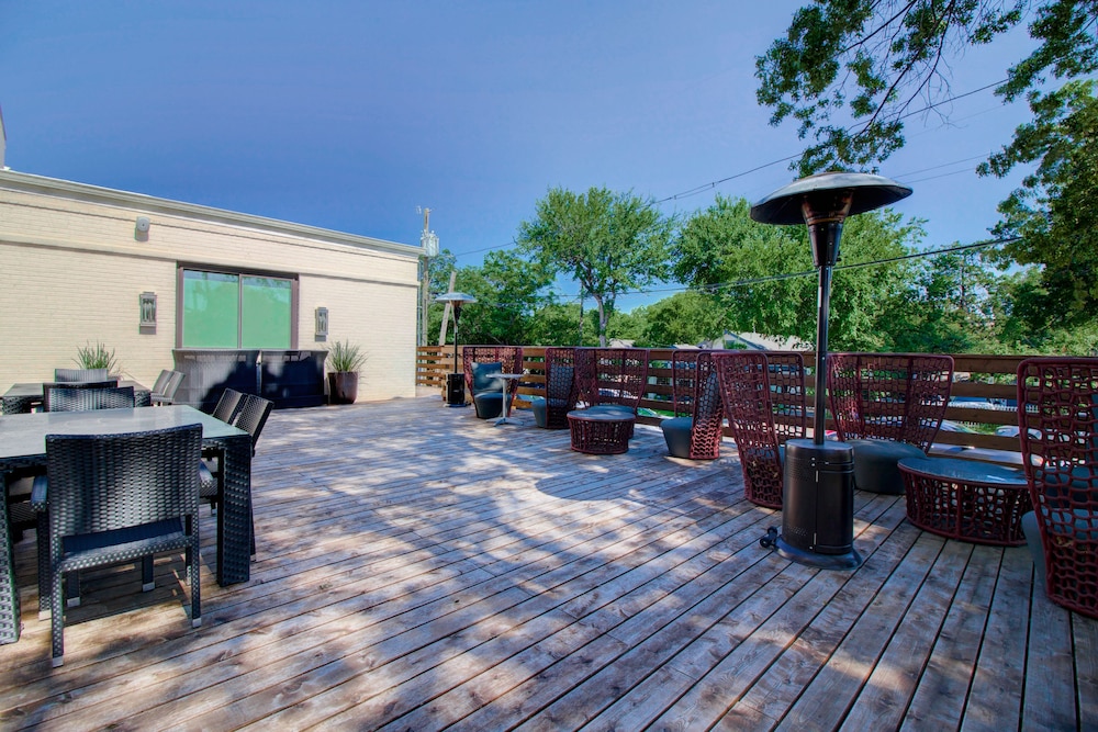 Bishop Arts Hotel by Qresorts. - photo 84