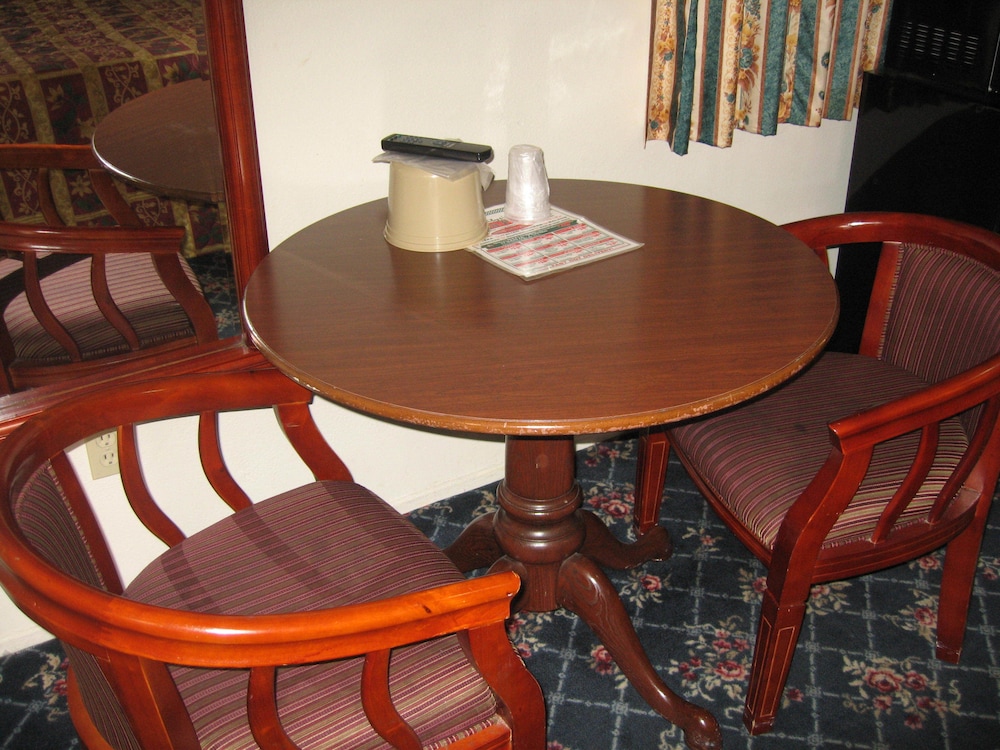 Royal Inn Motel Long Beach - photo 15