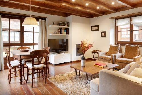 Val de Ruda Luxe 6 by FeelFree Rentals — 4-Star Luxury Hotel in Vielha, Spain