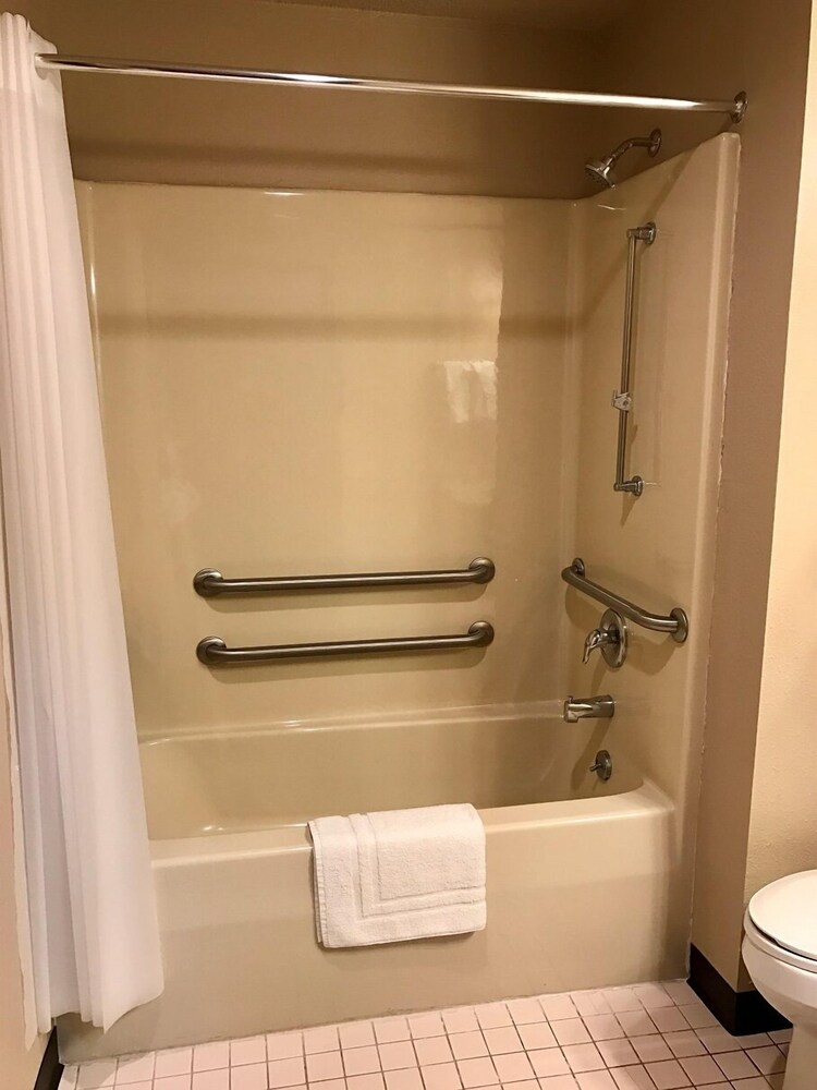 Woodside Dells Hotel & Suites - photo 27