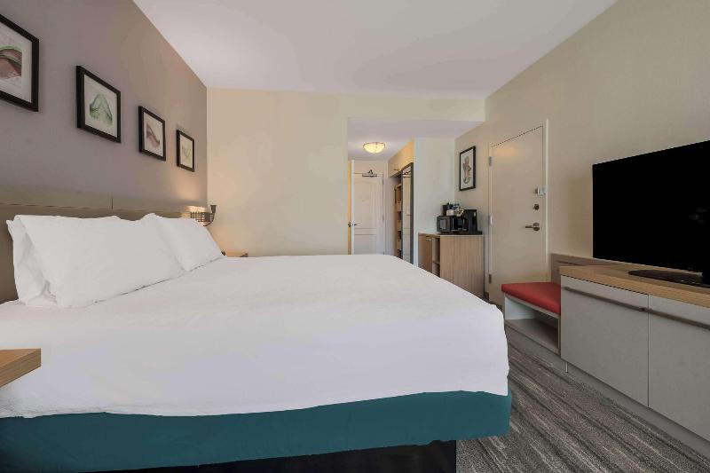 Hilton Garden Inn Rockford - photo 60