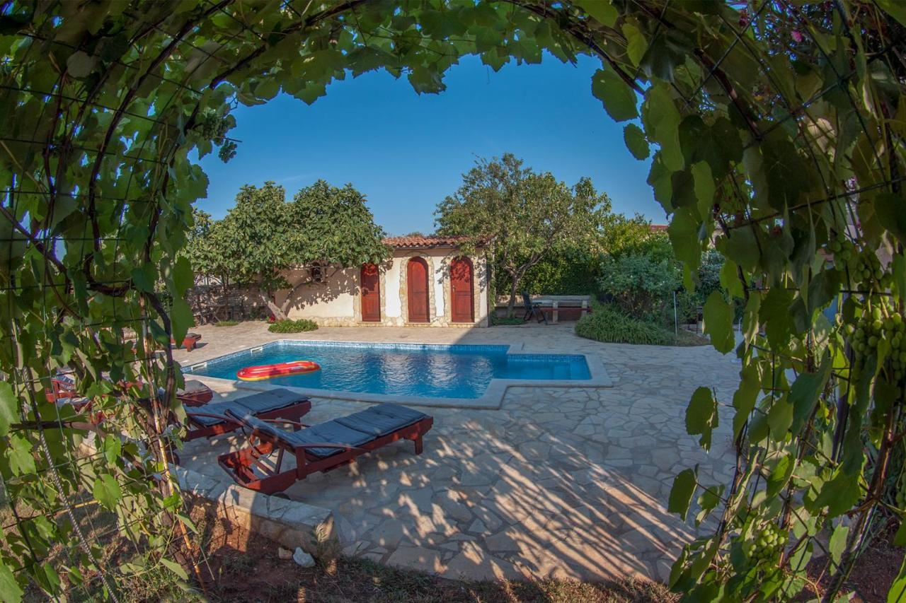 House Villa Maja — 4-Star Luxury Hotel in Liznjan, Croatia