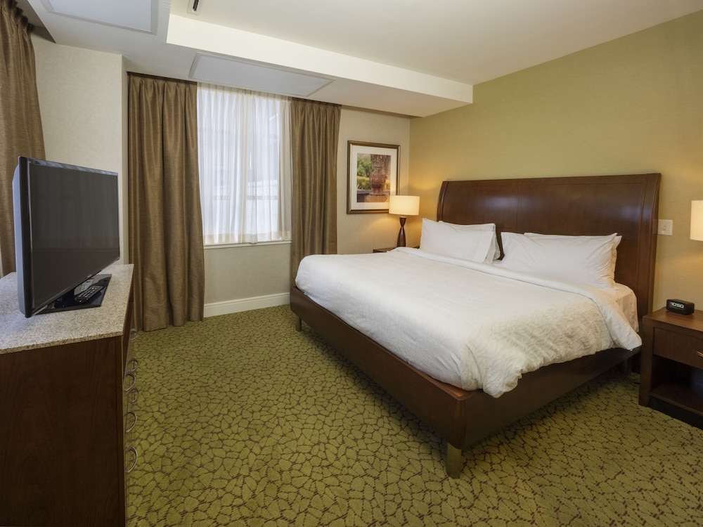 Hilton Garden Inn Buffalo Downtown - photo 12