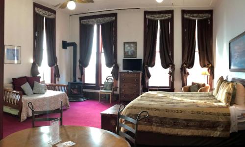 The Monarch Hotel - photo 24
