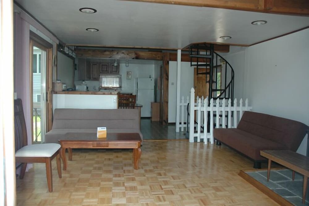 Channel Watefront Cottages - photo 76