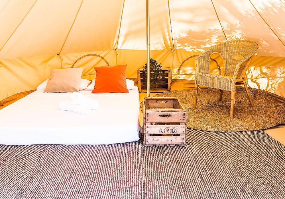 Camping Cala Pola — 4-Star Luxury Hotel in Tossa De Mar, Spain