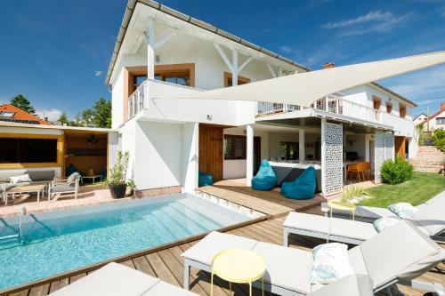Kumbhaka Villa — 4-Star Luxury Hotel in Csopak, Hungary