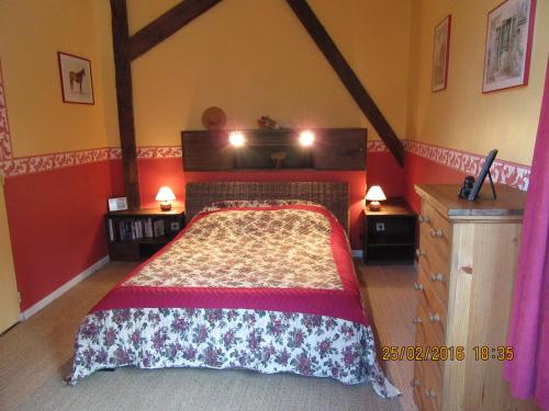 Joli Duplex Terrasse Hyper Centre in Honfleur, France