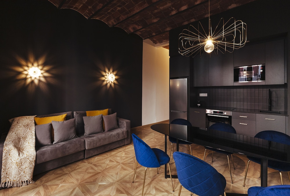 No 18 The Streets Apartments Barcelona — 4-Star Luxury Hotel in Barcelona, Spain