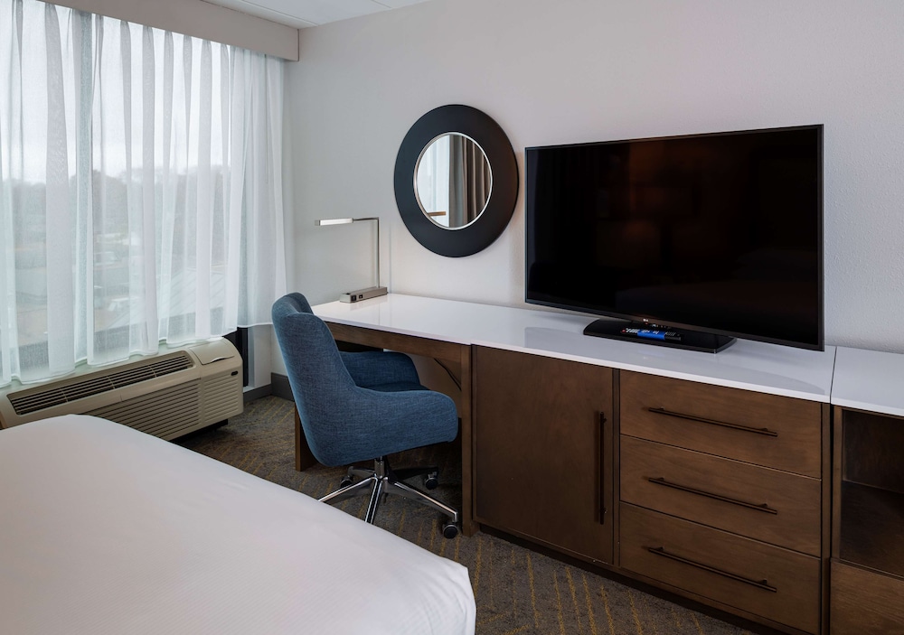 DoubleTree by Hilton Madison East WI - photo 22