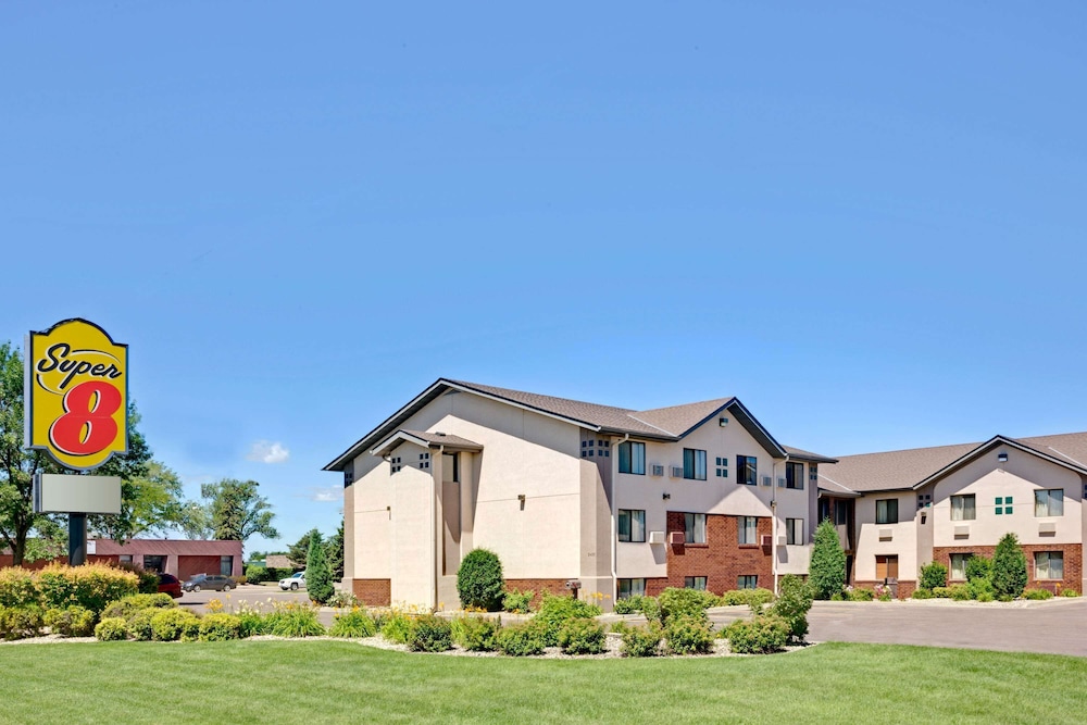 Super 8 by Wyndham Aberdeen East - photo 16