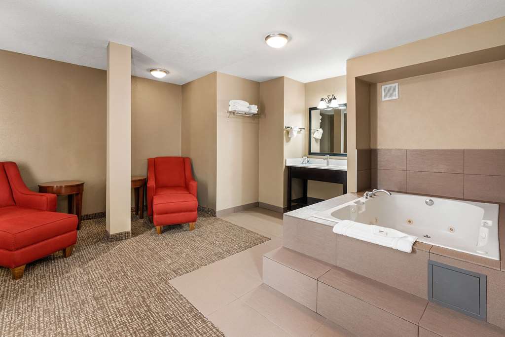 Comfort Inn & Suites Vancouver Downtown City Center - photo 25