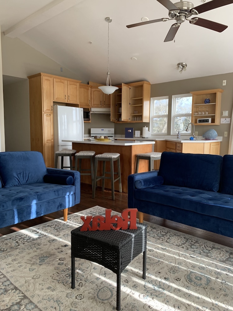 Captain's Inn at Moss Landing - photo 46