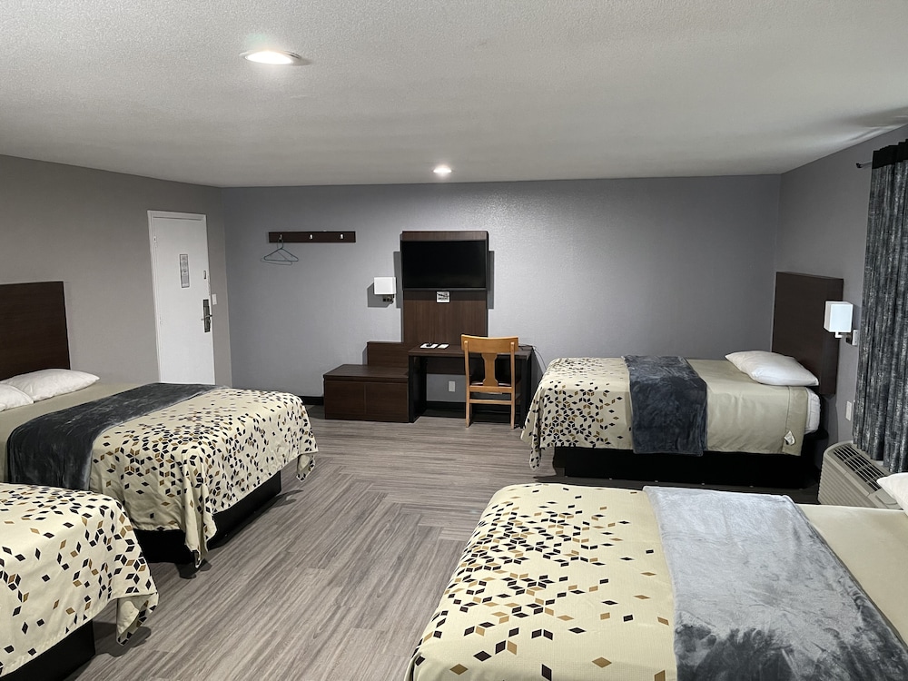 Ridge Motel - photo 29