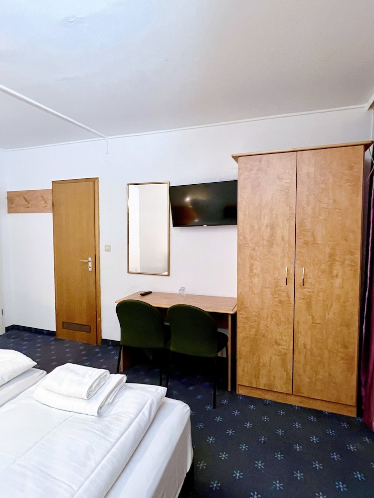 Hotel Neo Cologne Bonn Airport — Roesrath — photo 3