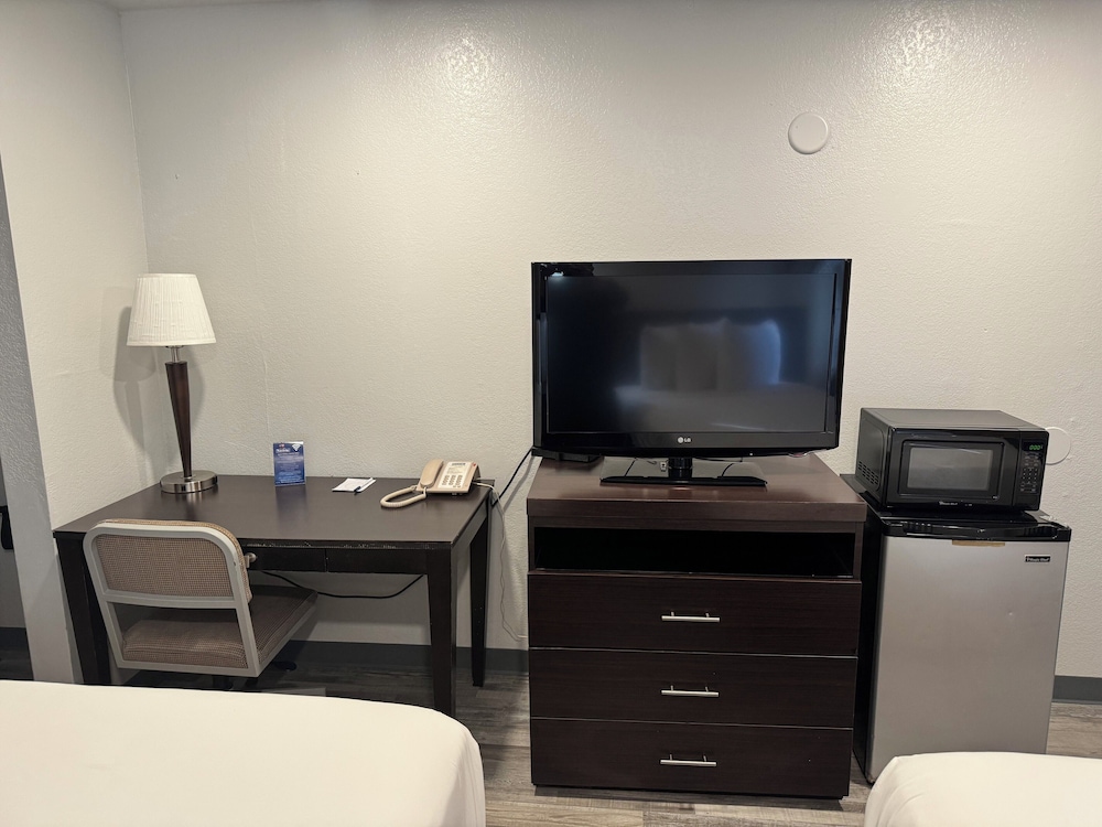 Travelodge by Wyndham Sacramento Rancho Cordova - photo 13