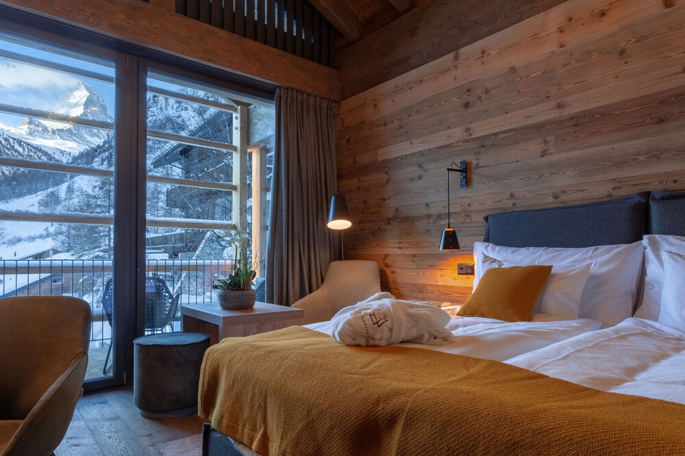 22 Summits Boutique Hotel — 4-Star Luxury Hotel in Zermatt, Switzerland