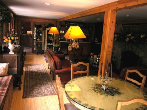 Fleur De Lac Europeran Inn - photo 28
