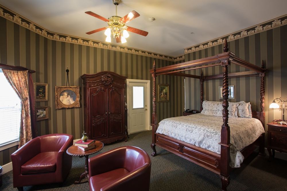 Gruene River Hotel & Retreat - photo 7