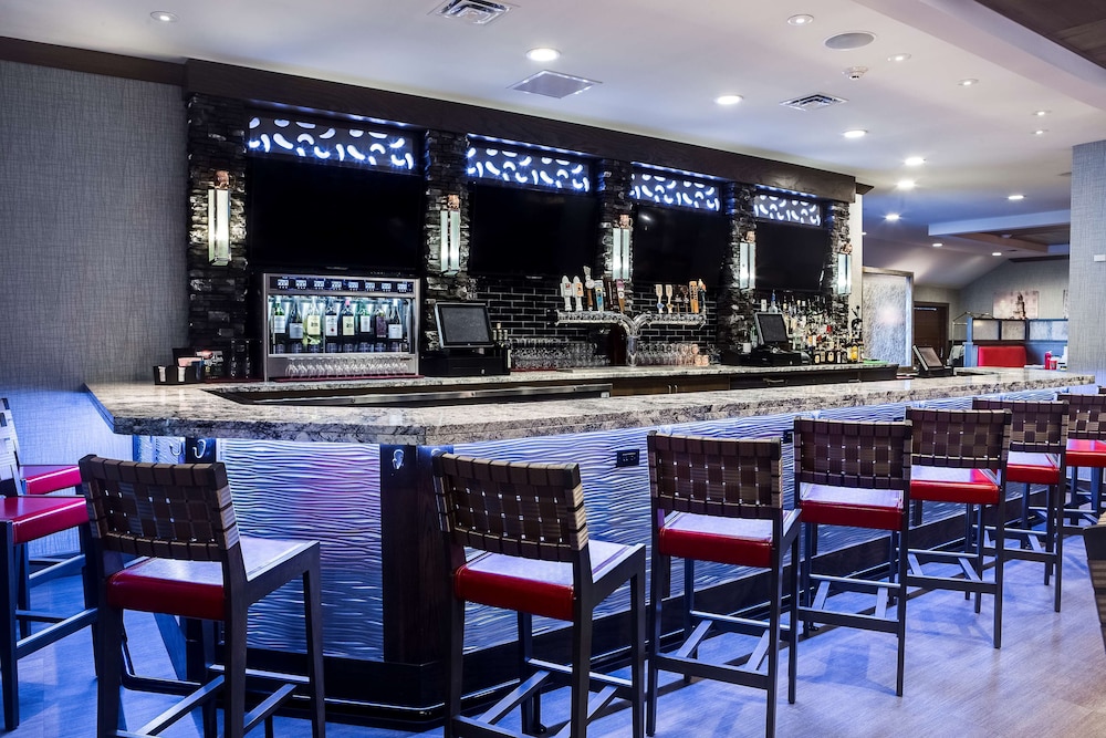Hampton Inn Iowa City Coralville - photo 37