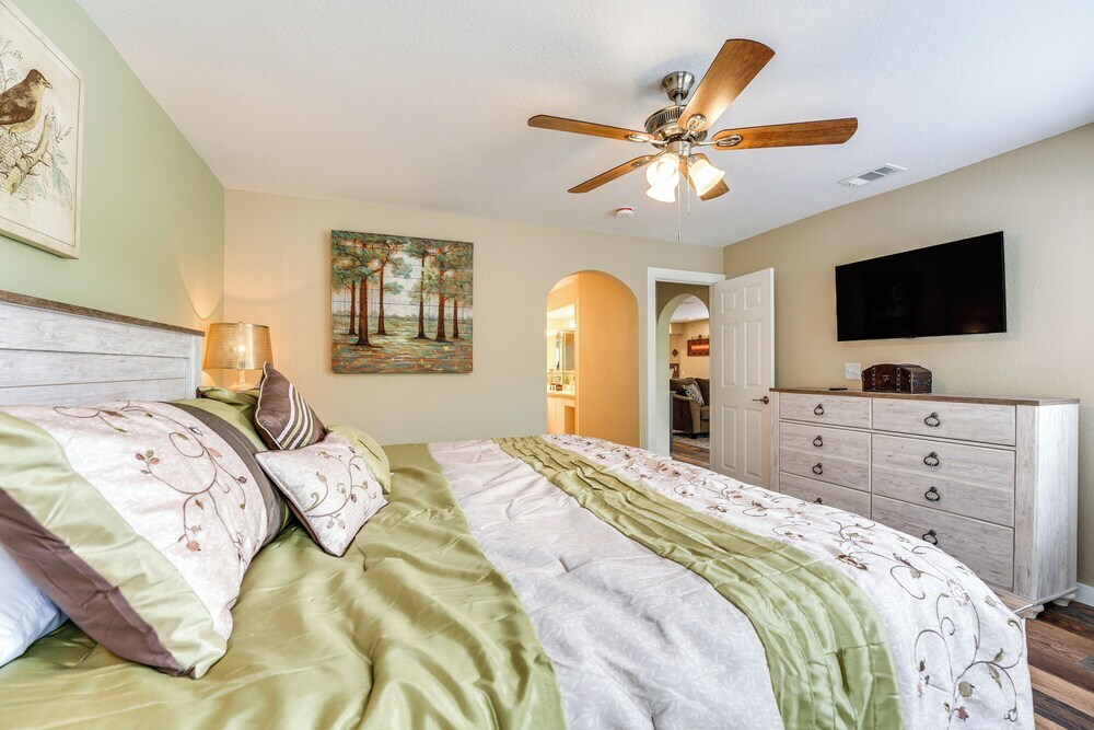 Resort style Amenities Convenient Branson Condo in Branson, United States