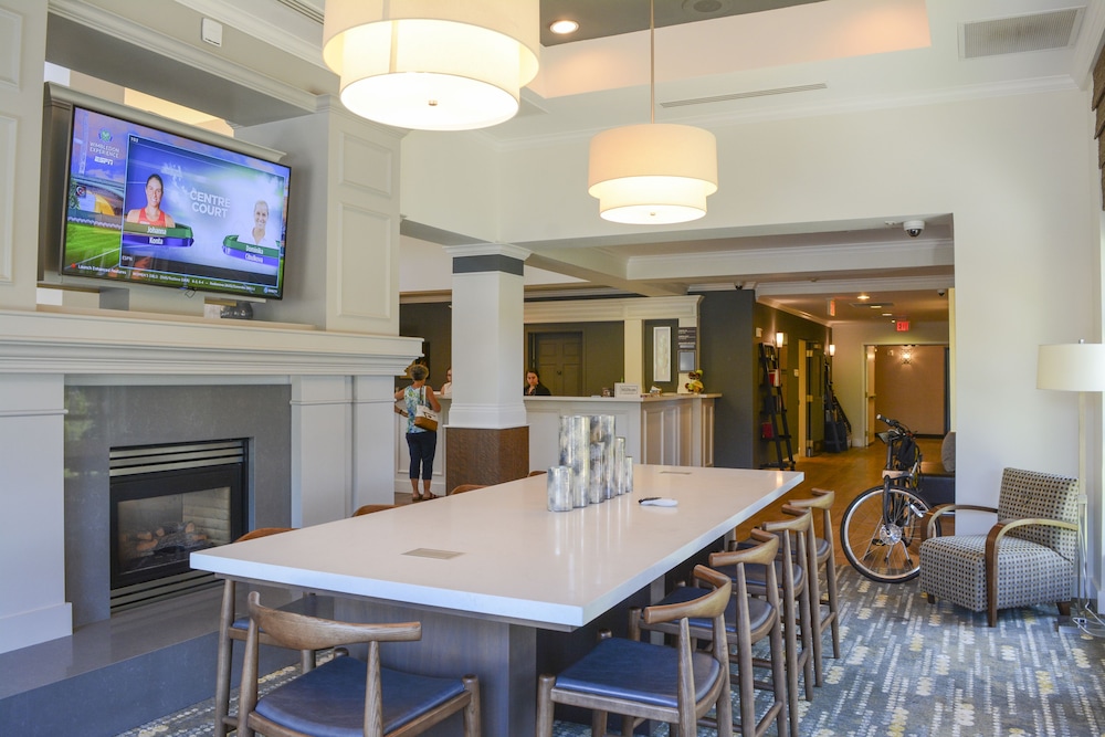 Hilton Garden Inn Napa - photo 12