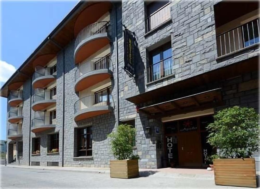 Hotel Apolo - carbon neutral hotel in Ainsa