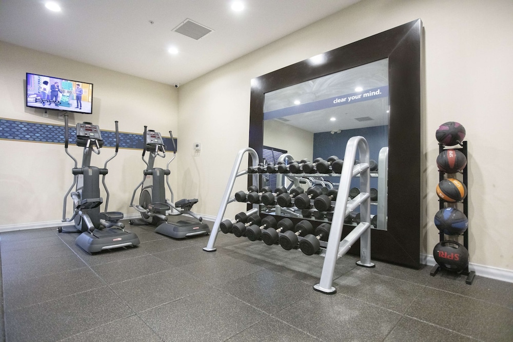 Hampton Inn Toledo Oregon - photo 20