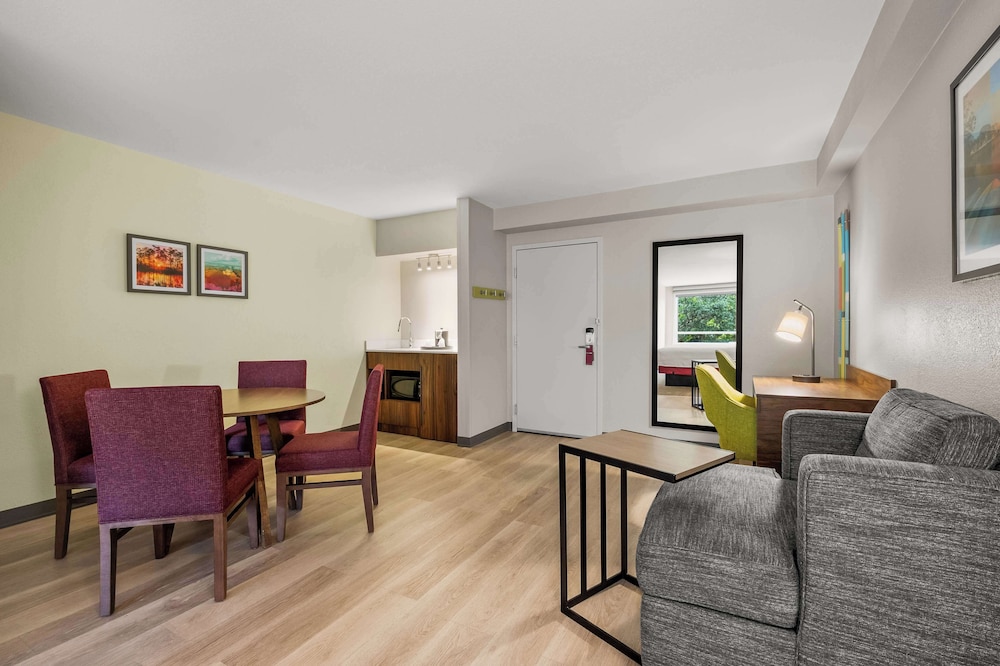Hampton Inn Weston Ft. Lauderdale - photo 17