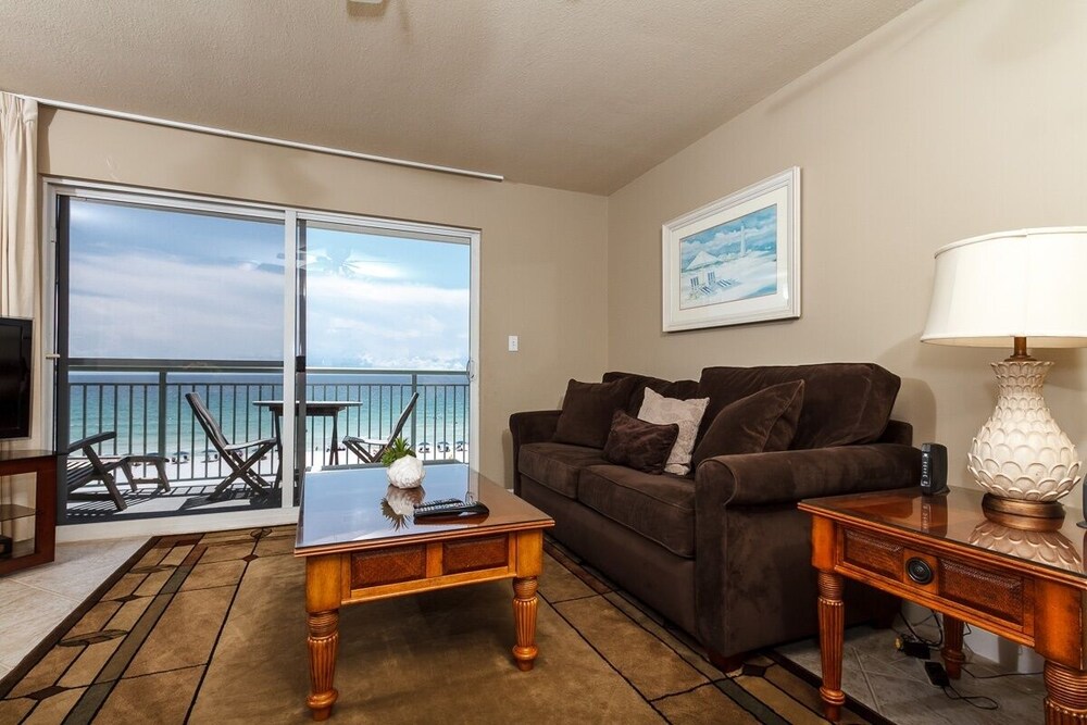 Pelican Isle 401 by RedAwning - photo 8