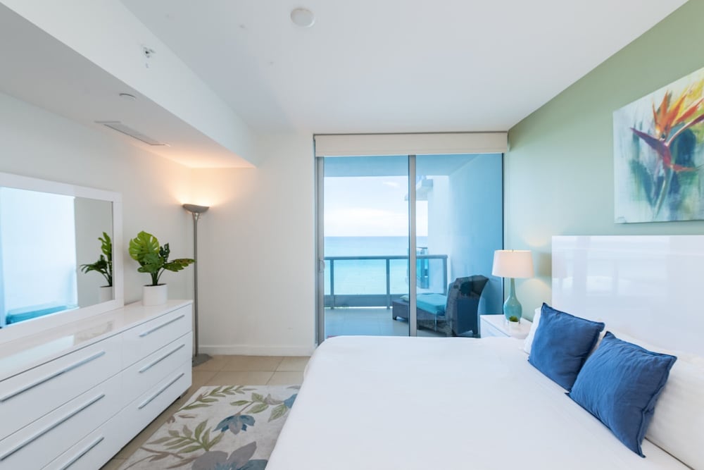 Churchill Suites Monte Carlo Miami Beach - photo 20